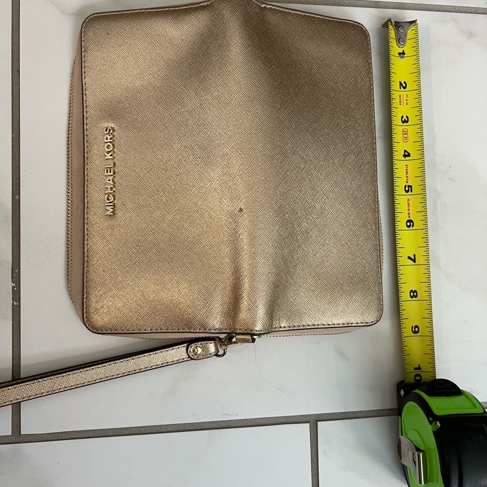Michael Kors metallic gold zip up wallet or clutch. - Picture 4 of 10